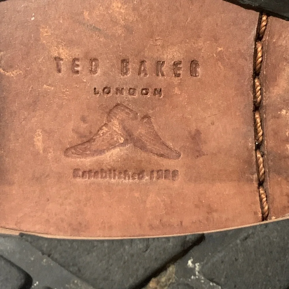 Ted Baker London Guri7 Mens 10.5 Black Leather Wingtip Brogue Oxford Shoes‎